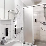 Smart 1 Bb1 214 Готель *