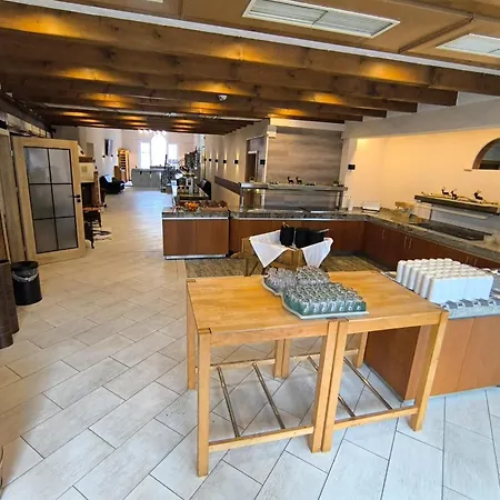 Smart 1 Bb1 214 Hotel *