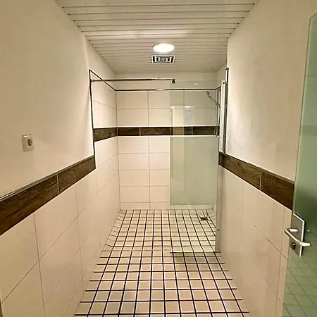 Hotel Smart 1 Bb1 214 *