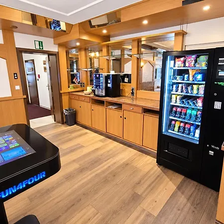 Hotel Smart 1 Bb1 214 *
